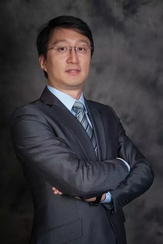 澳门研究生论坛和律师收同案相反判决与同一律所为同案犯辩护